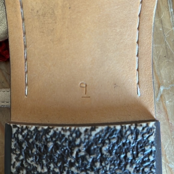 Sam Edelman Suede Multicolored Rainbow PomPom T-Strap Sandal Cream 9 - Picture 15 of 15